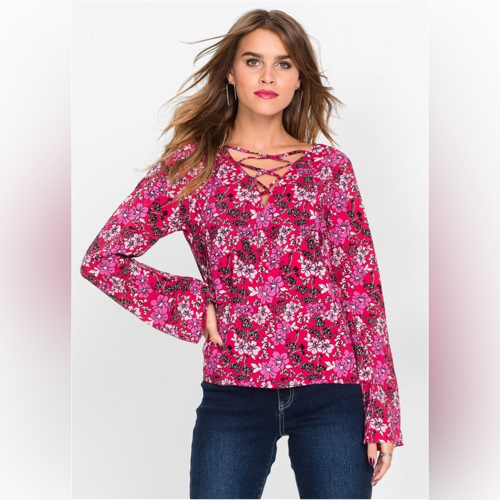 NWT I ❤️ Ronson Dark Pink Floral top